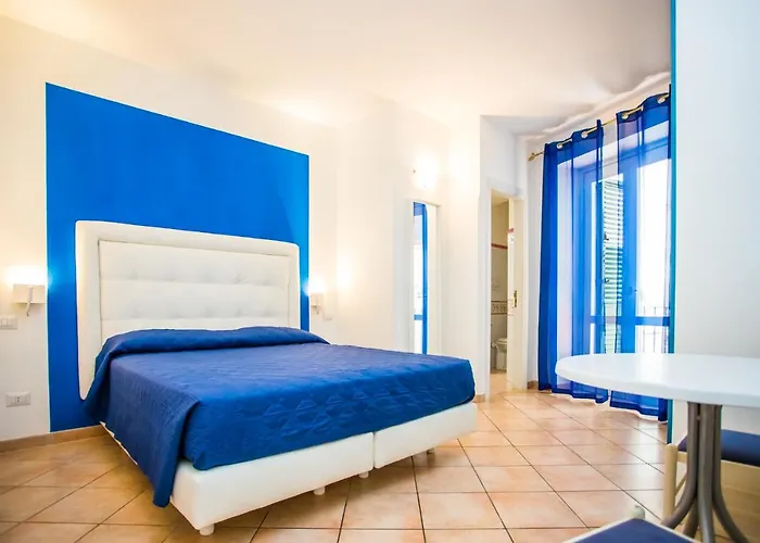 La Piazzetta Konukevi 4*