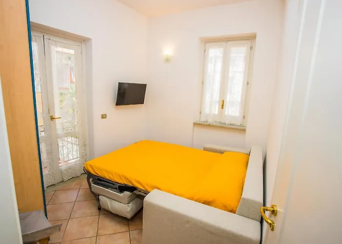 Πανσιόν La Piazzetta