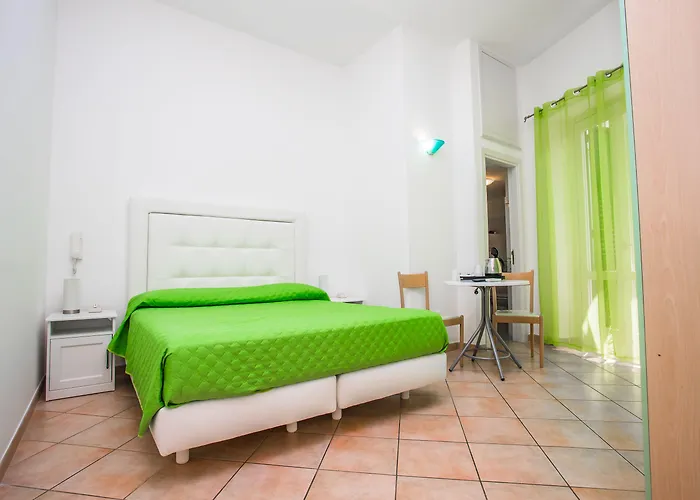 Πανσιόν La Piazzetta 4*