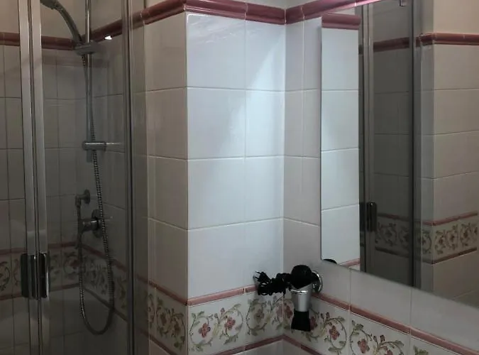 Πανσιόν La Piazzetta